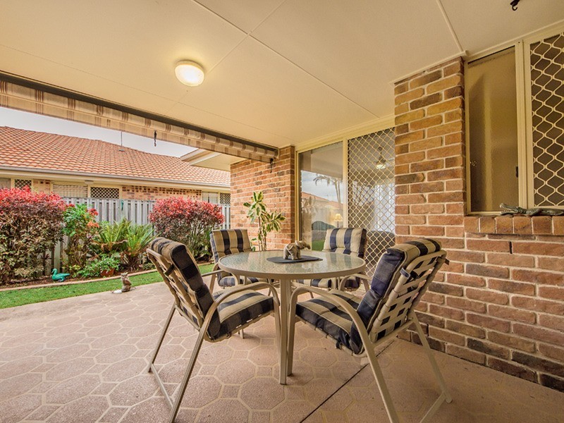 22 Narara Crescent, Banora Point NSW 2486