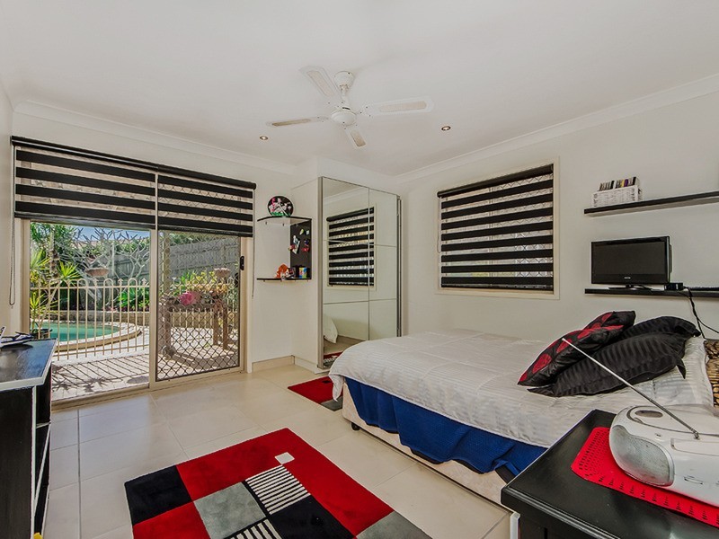 4 Bonny Glen Place, Banora Point NSW 2486
