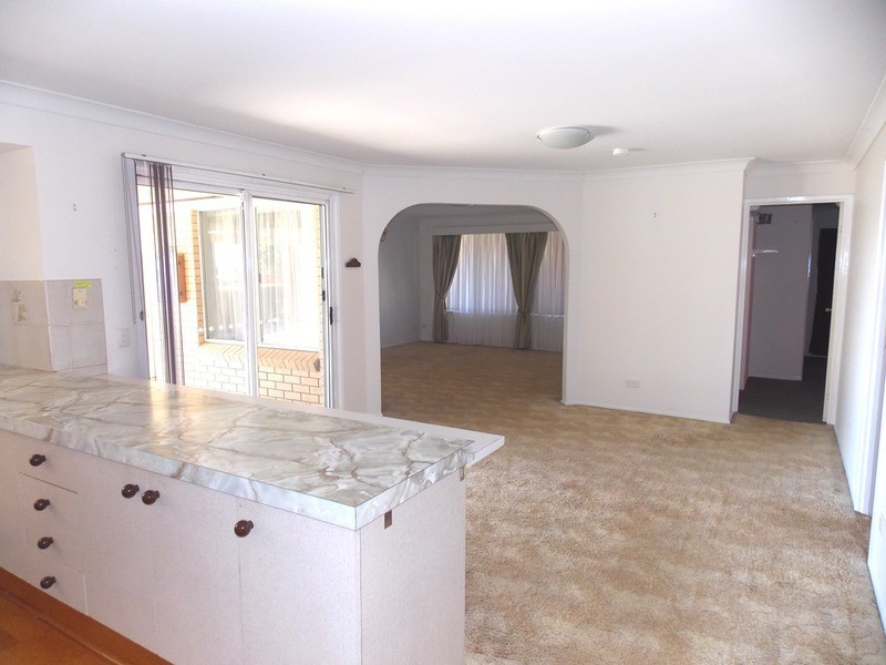 85 Cominan  Avenue, Banora Point NSW 2486