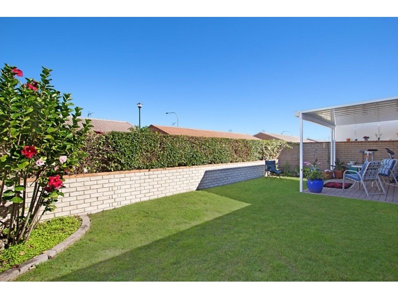 4/1 Kentia Crescent, Banora Point NSW 2486