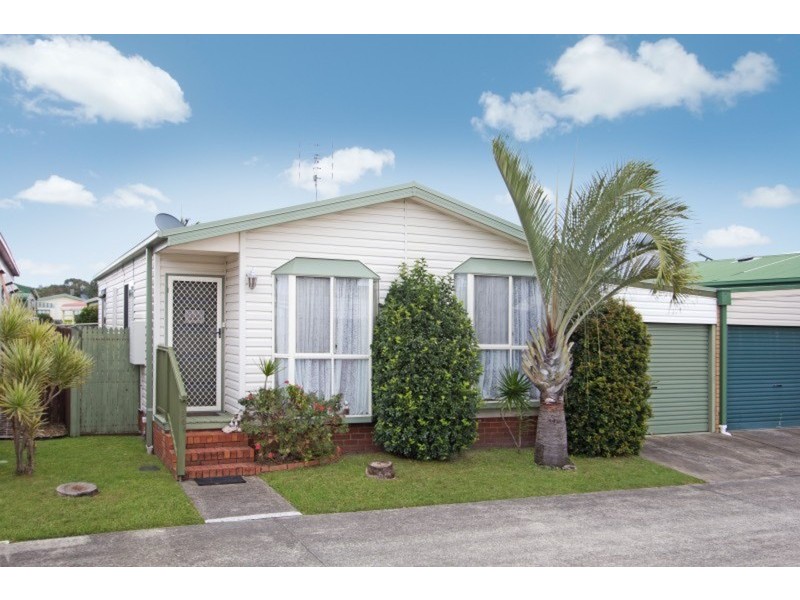 144/67 Winders  Place, Banora Point NSW 2486