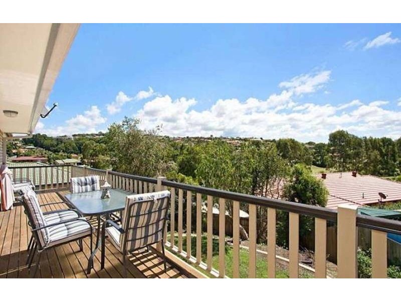 7 Donegal Court, Banora Point NSW 2486