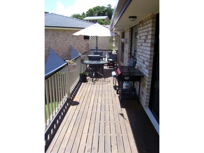 7 Donegal Court, Banora Point NSW 2486