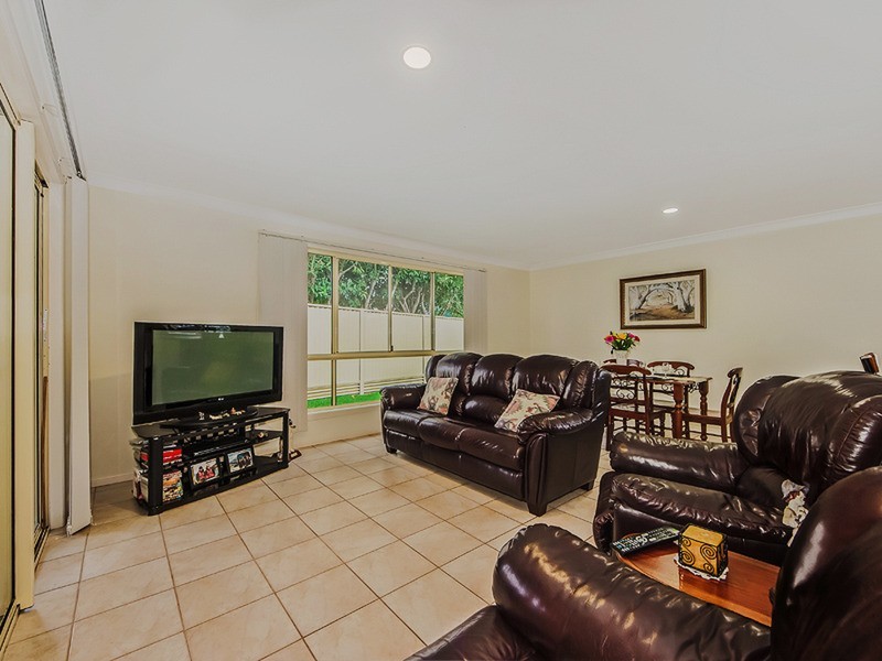 81 Avondale Drive, Banora Point NSW 2486