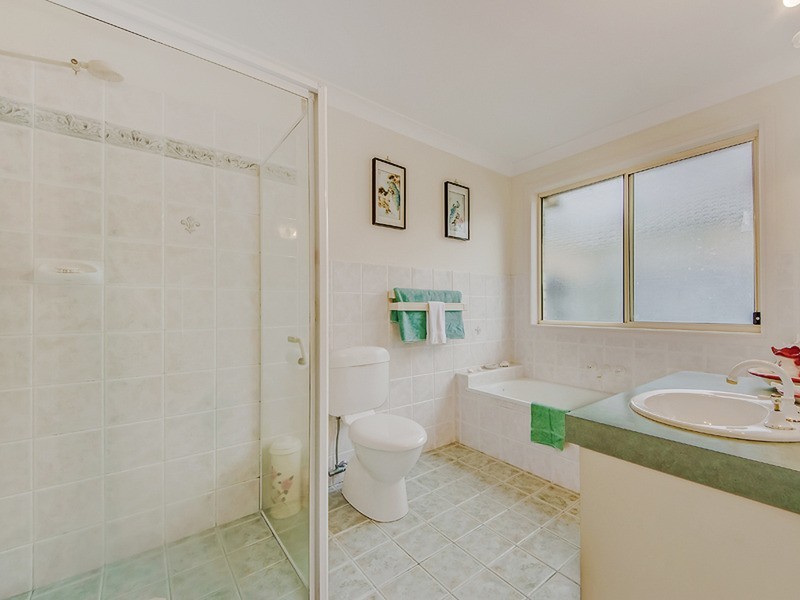 81 Avondale Drive, Banora Point NSW 2486