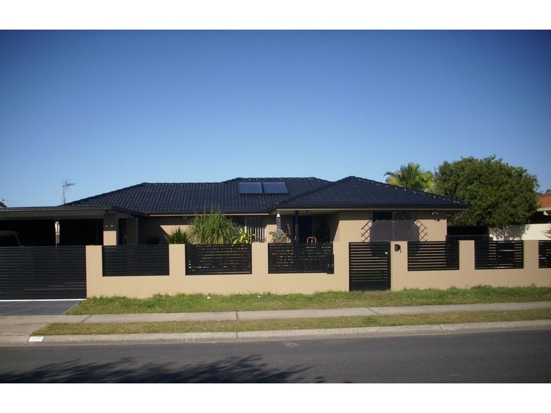 17 Woodlands Drive, Banora Point NSW 2486