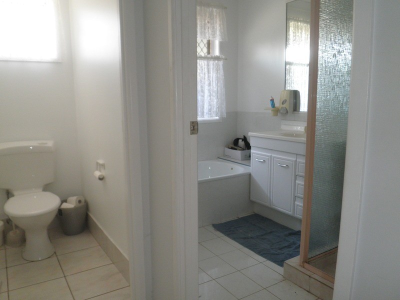 17 Woodlands Drive, Banora Point NSW 2486