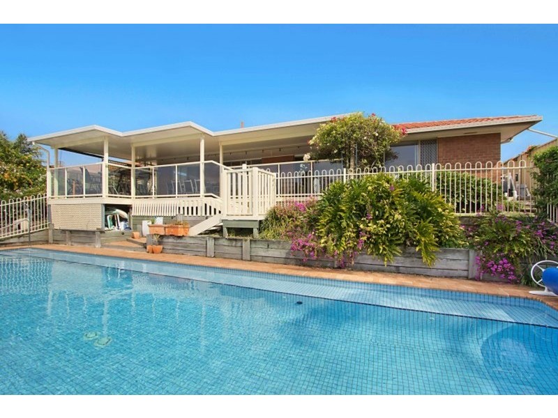 5 Captains Way, Banora Point NSW 2486