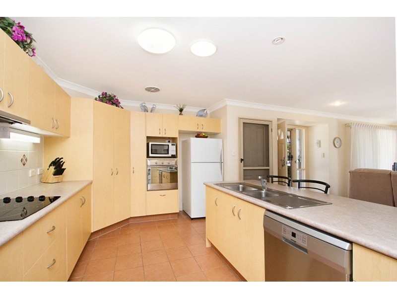 2/17 Birkdale  Court, Banora Point NSW 2486