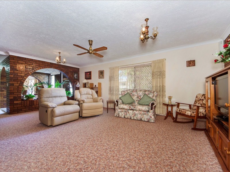 4 James Road, Tweed Heads South NSW 2486