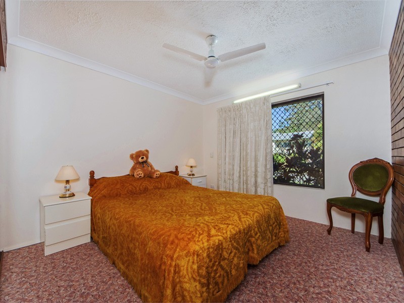 4 James Road, Tweed Heads South NSW 2486