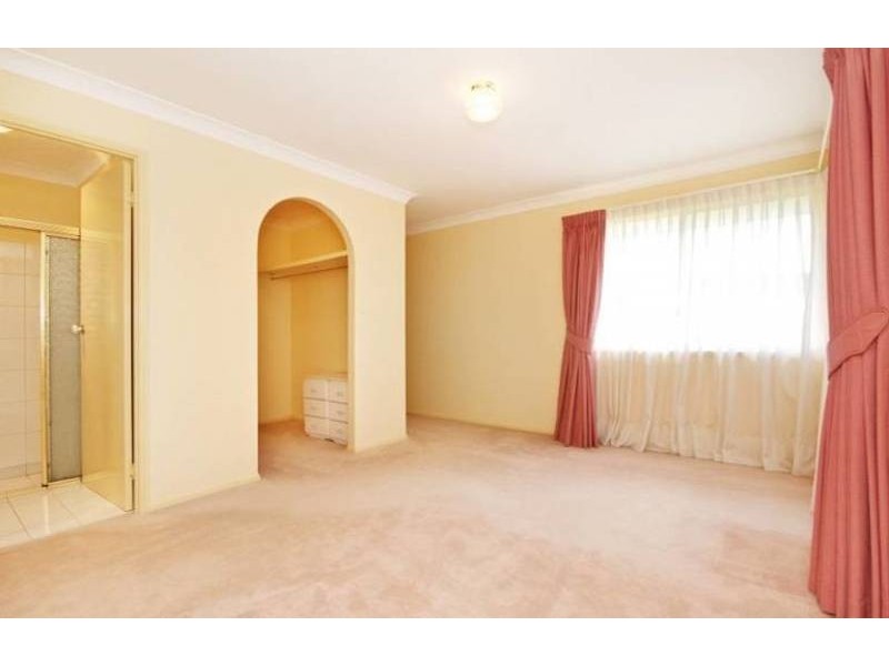 2 Bonny Glen Place, Banora Point NSW 2486