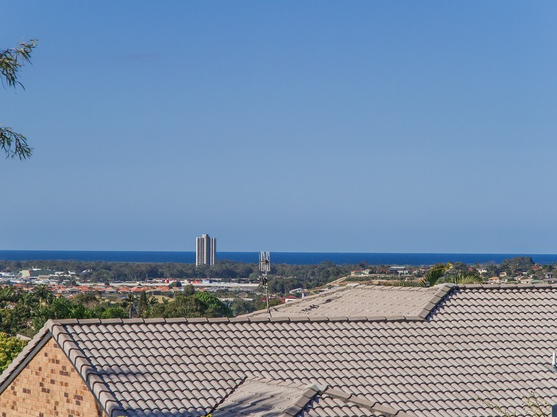 1/8 Lochlomond Drive, Banora Point NSW 2486