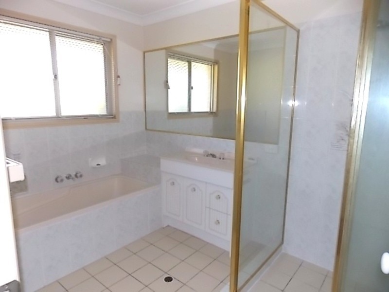 63 Glen Ayr Drive, Banora Point NSW 2486