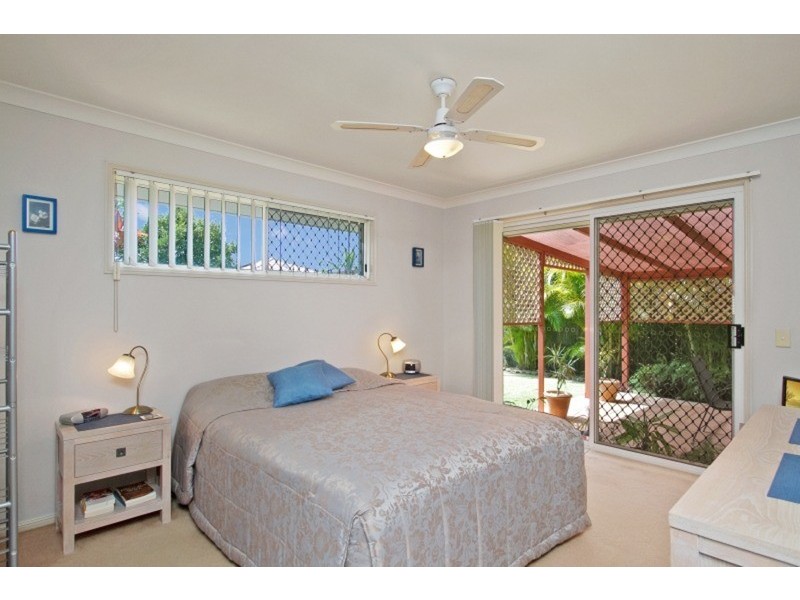 2 Cashel Crescent, Banora Point NSW 2486