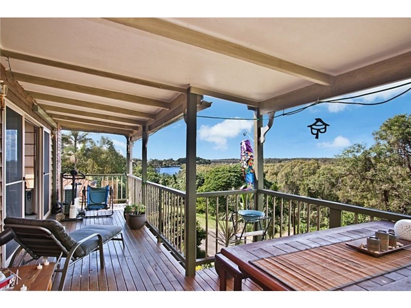 89 Bimbadeen  Avenue, Banora Point NSW 2486