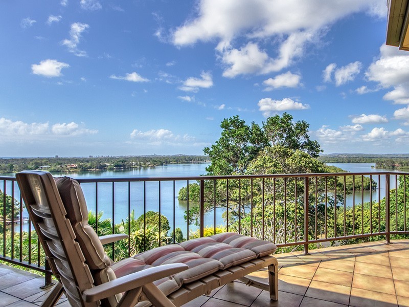 14 Uniacke Drive, Banora Point NSW 2486