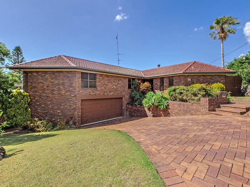 14 Uniacke Drive, Banora Point NSW 2486