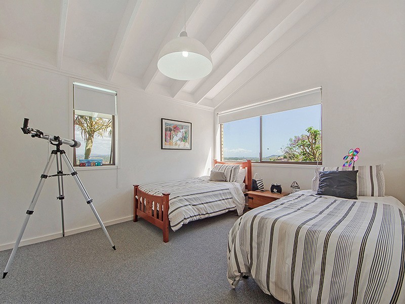 67 Pioneer Parade, Banora Point NSW 2486
