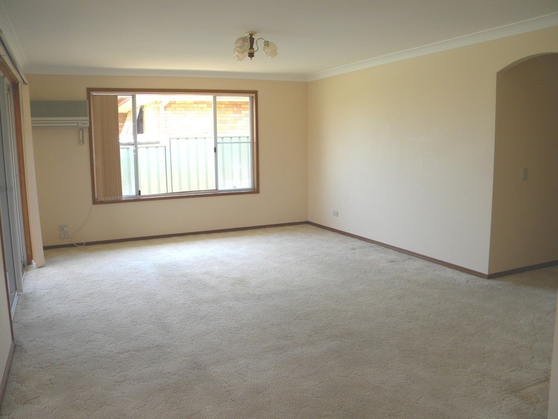 2/1 Gleneagles  Place, Banora Point NSW 2486