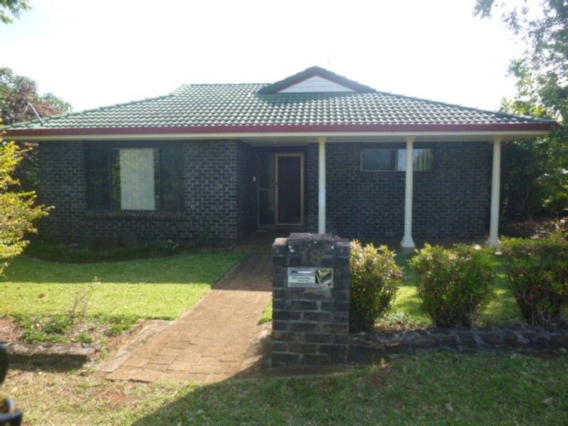 18 Hibiscus Parade, Banora Point NSW 2486