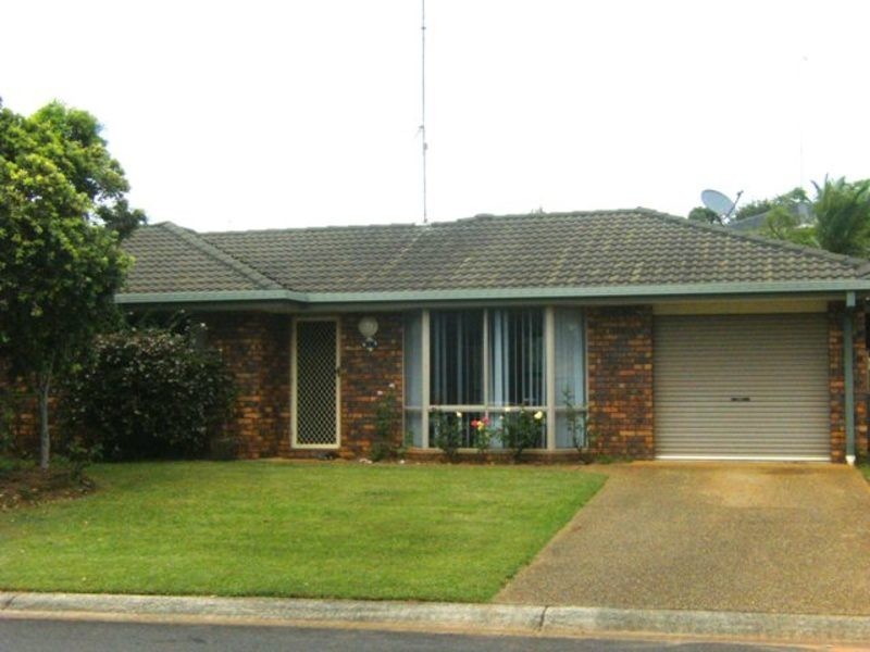 108 Lochlomond Drive, Banora Point NSW 2486