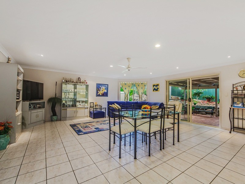 4 Kintyre Crescent, Banora Point NSW 2486