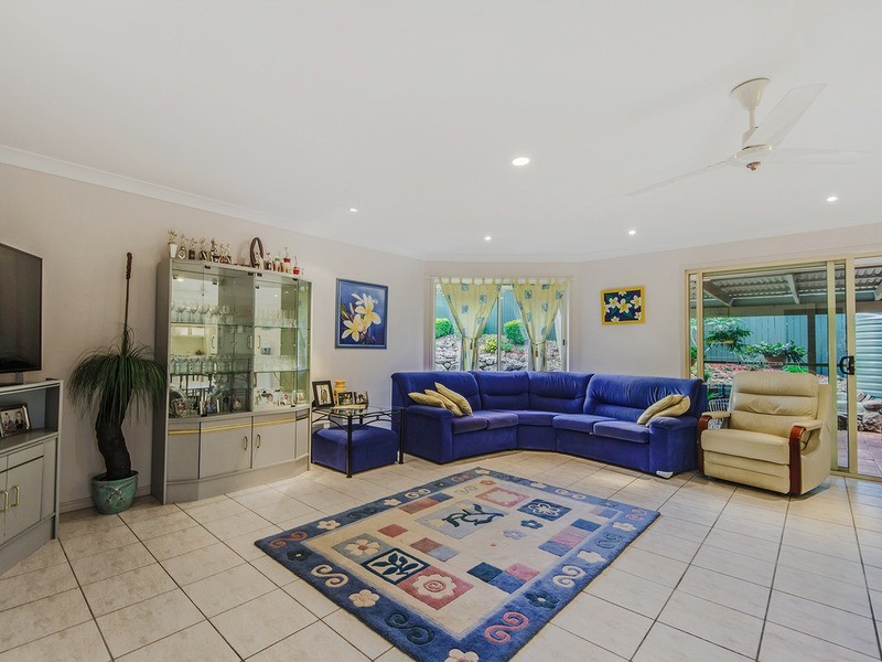 4 Kintyre Crescent, Banora Point NSW 2486