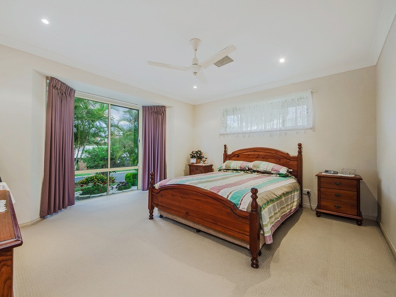 4 Kintyre Crescent, Banora Point NSW 2486