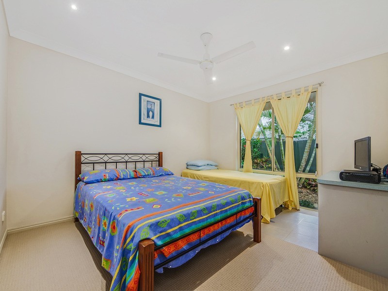 4 Kintyre Crescent, Banora Point NSW 2486