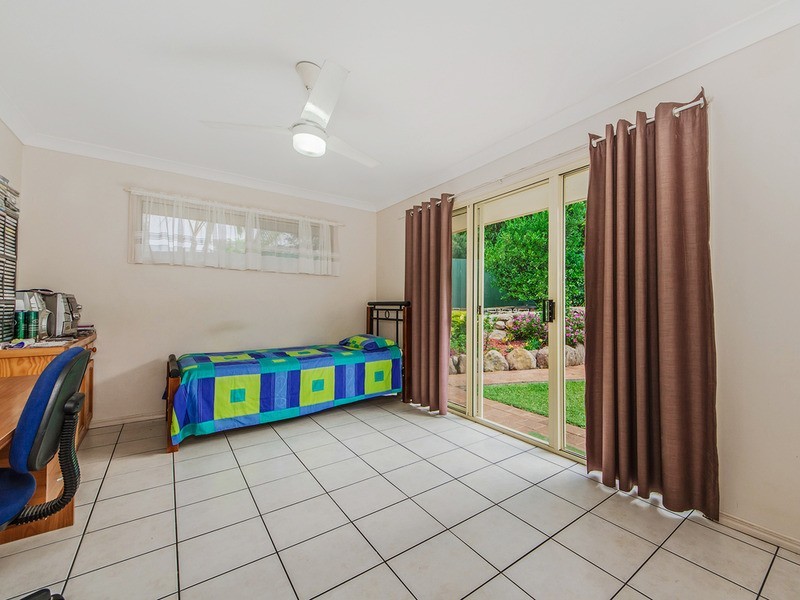 4 Kintyre Crescent, Banora Point NSW 2486