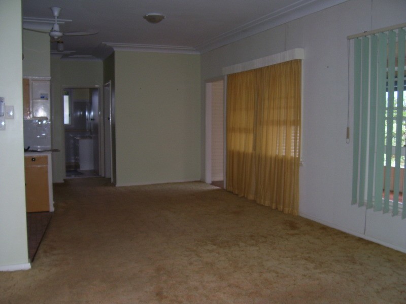 19 Oyster Point Road, Banora Point NSW 2486