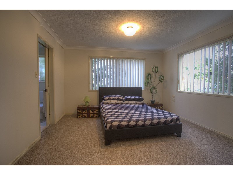 2/83 Glen Ayr Drive, Banora Point NSW 2486