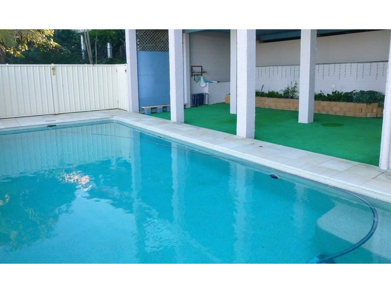 10 Bluehaze Crescent, Banora Point NSW 2486
