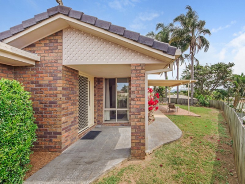 2/30 Nandina  Terrace, Banora Point NSW 2486