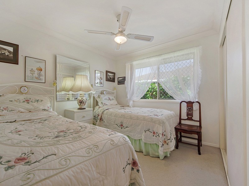 54 Winders Place, Banora Point NSW 2486