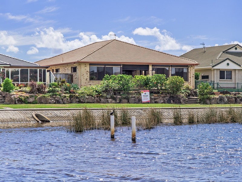 6 Kimberley Circuit, Banora Point NSW 2486