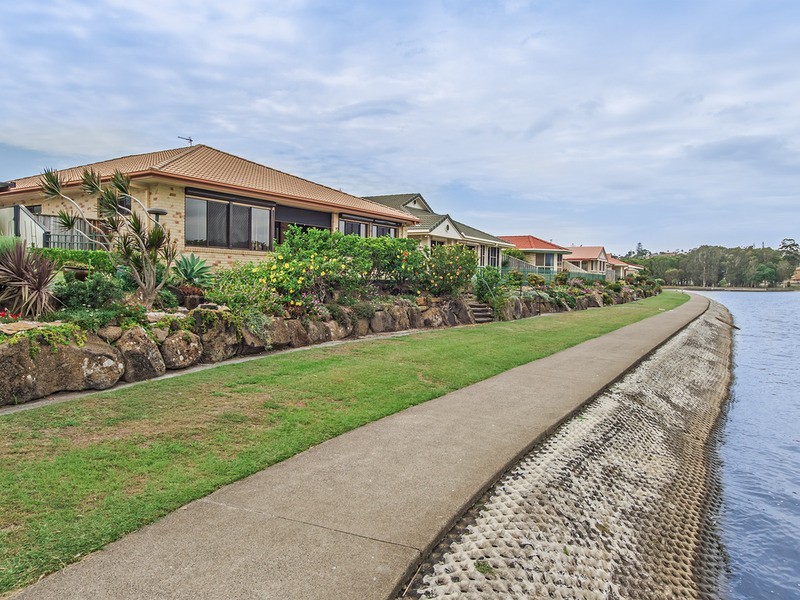 6 Kimberley Circuit, Banora Point NSW 2486