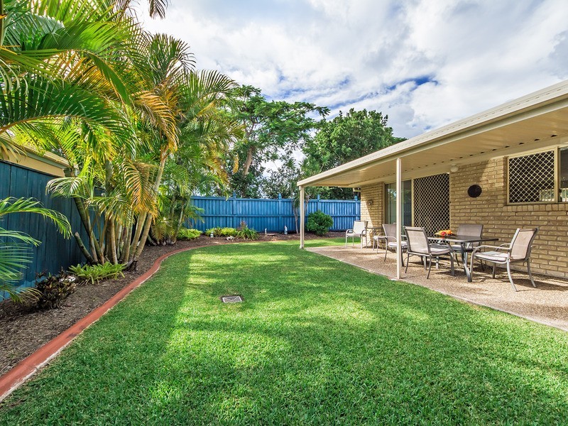 12 Riversdale Boulevard, Banora Point NSW 2486