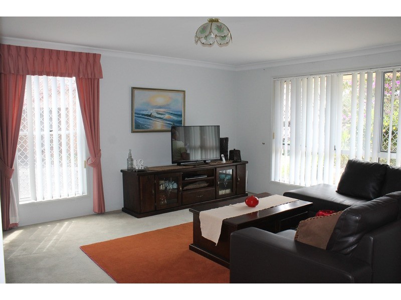 2/9 Monterey Avenue, Banora Point NSW 2486