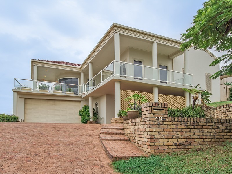 40 Castlecrag Avenue, Banora Point NSW 2486