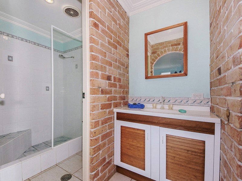 40 Castlecrag Avenue, Banora Point NSW 2486