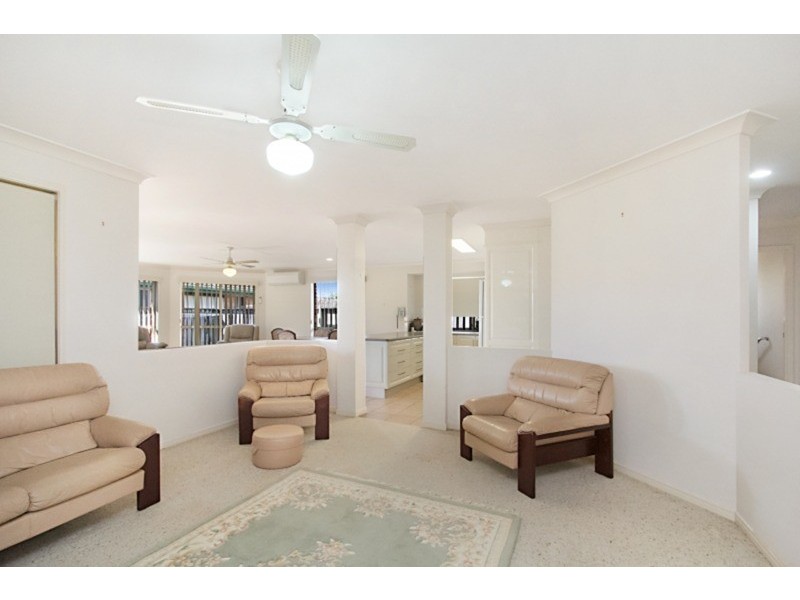 66 Winders Place, Banora Point NSW 2486