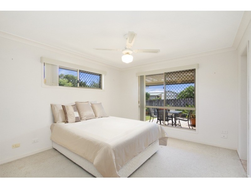 66 Winders Place, Banora Point NSW 2486