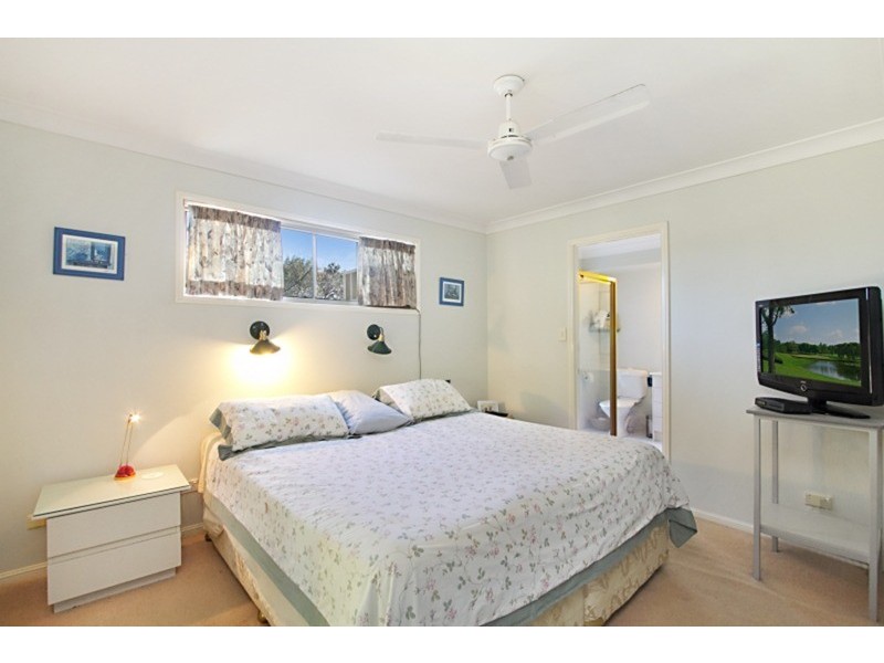 33 Henry Lawson Drive, Terranora NSW 2486