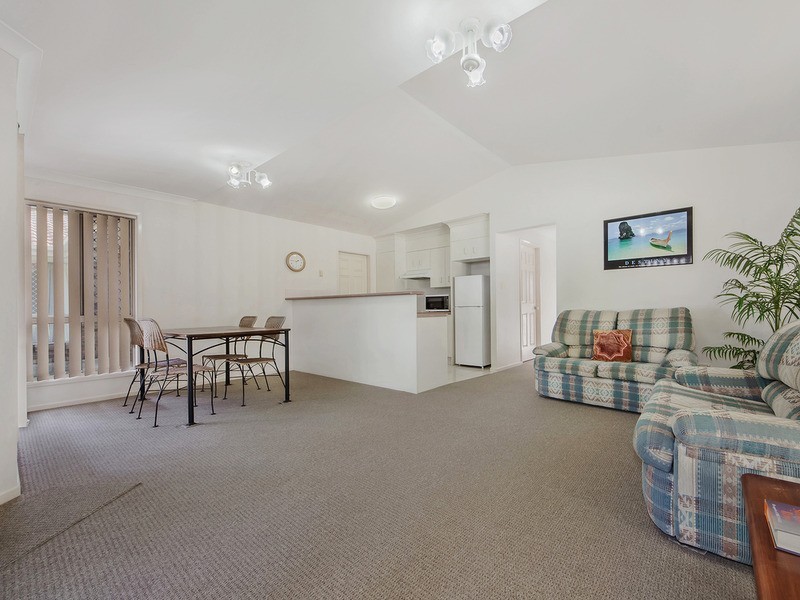 2/17 Casuarina Drive, Banora Point NSW 2486