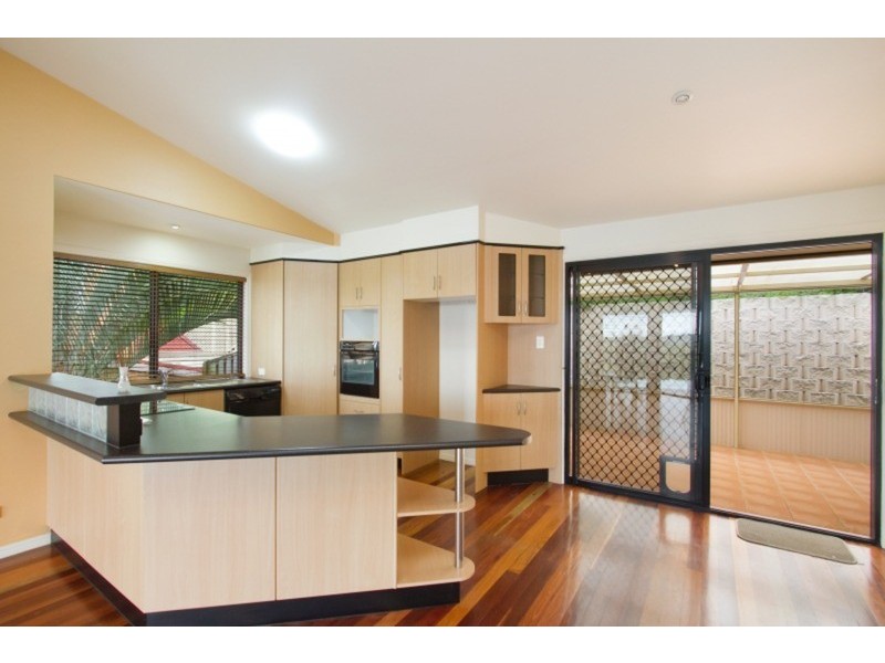 41 Bimbadeen Avenue, Banora Point NSW 2486