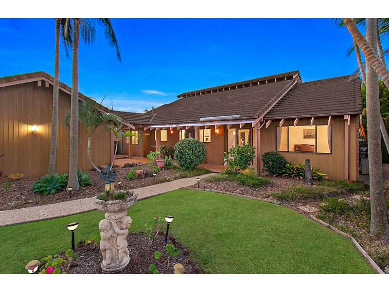 10 Huntingdale Place, Banora Point NSW 2486