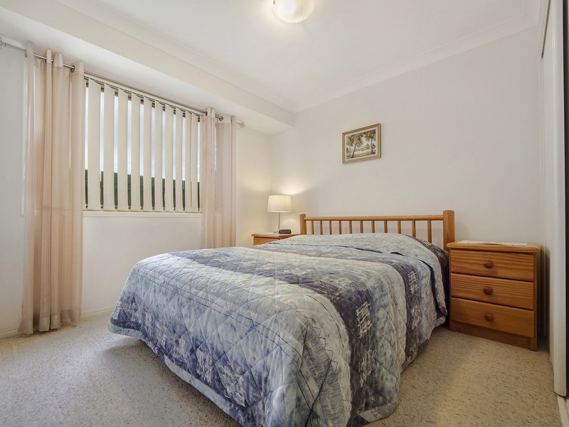 2/43 Riversdale Boulevard, Banora Point NSW 2486