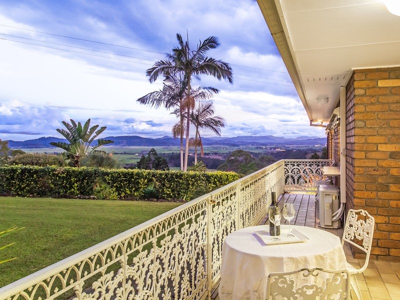 8 Balfours Road, Terranora NSW 2486